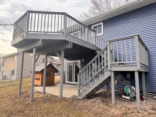 08-After-Back-Deck-New-Stain-Chatfield-MN