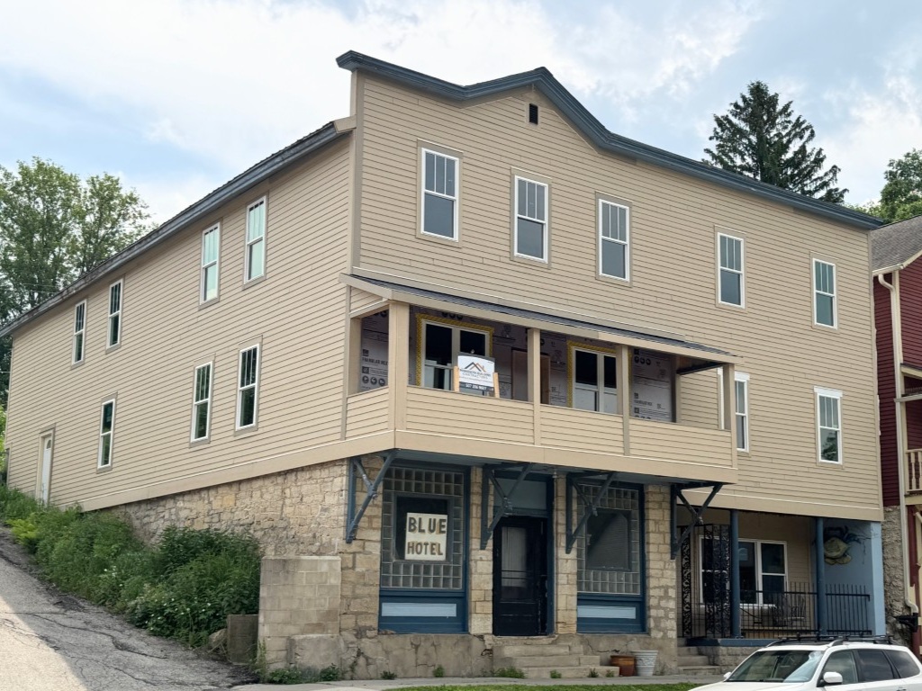 blue-hotel-lanesboro-mn-after-front-corner-lp-smartside-jeldwen-triple-pane-windows.jpg (1)